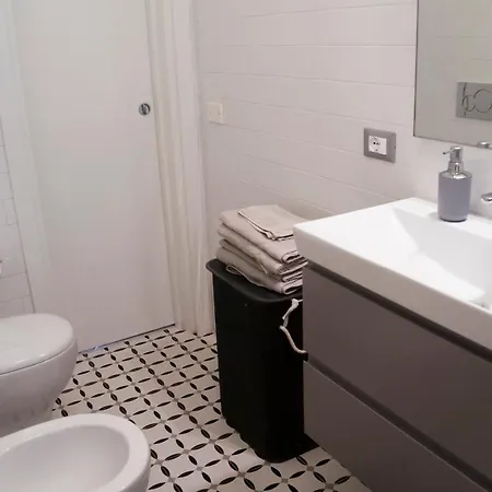Ad Un Passo Dal Molo Con 2 Biciclette Incluse Apartment